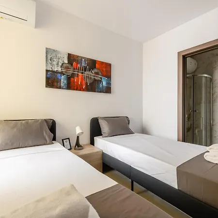 F41 Private Ensuite Shared Flat Gzira