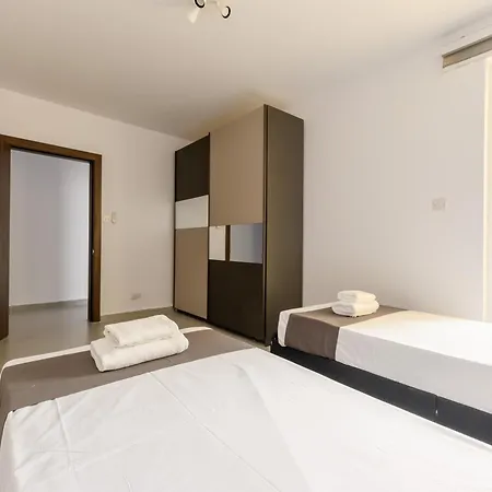 F41 Private Ensuite Shared Flat * Gzira